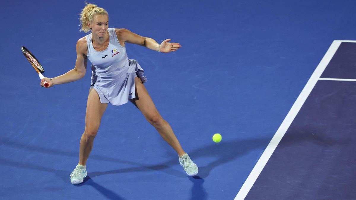 Začíná tenisový Turnaj mistryň, ve čtyřhře zkusí uspět Siniaková